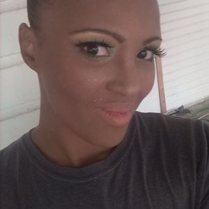 Meet your Posher, Candace